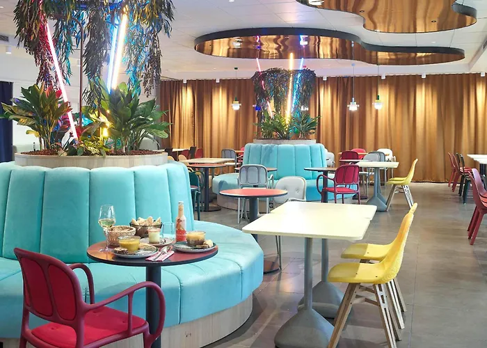 B&B HOTEL Paris 17 Batignolles